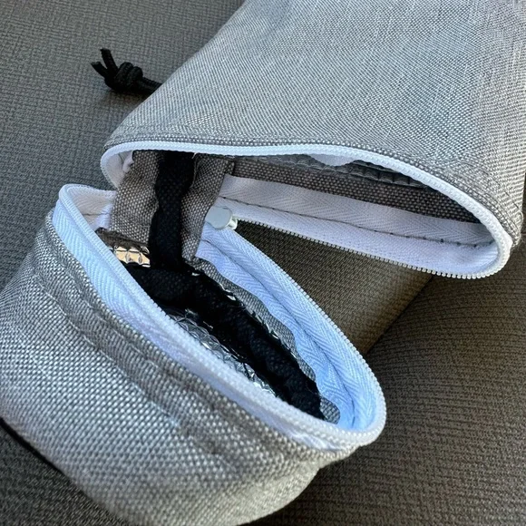 NWOT Buckle Can Cooler with adjustable carrying strap. Fits 6 cans! - Picture 7 of 8